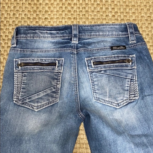 NWOT Youth Girls Miss Me Jeans from the Buckle. - Picture 5 of 7